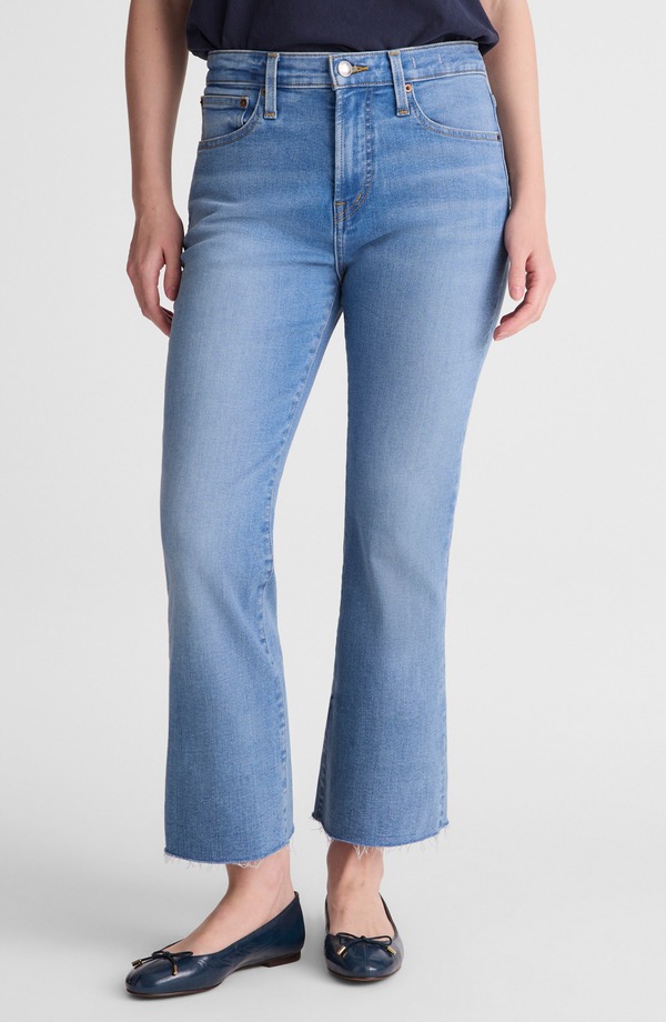 メイドウェル レディース ボトムス 心地よいズボン下 デニム Madewell The Short Raw Hem Crop Flare Jeans Coastal Blue Wash 青色