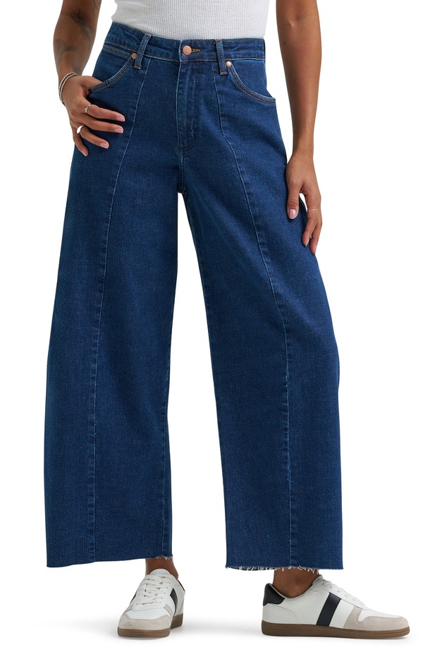 ラングラー レディース ボトムス ジーンズズボン下 ご機嫌酉の方角 アンクル デニム Wrangler Cowboy Raw Hem Seamed High Waist Ankle Barrel Jeans Denim Delight ジーンズ