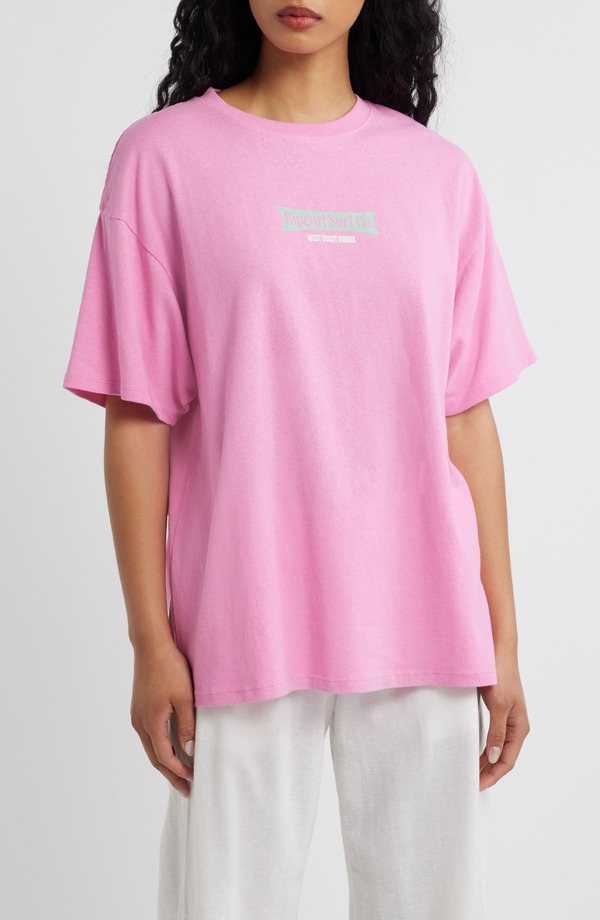 下唇長い巻き毛 レディース トップス ティーシャツ グラフィック Rip Curl West Coast Heritage Graphic T-Shirt Fushia
