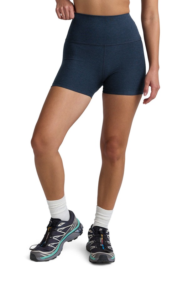 ビヨンドヨガ レディース ボトムス ハーフパンツ・ショーツ ショートパンツ Beyond Yogall forun Bike Shorts Nocturnal Navy ネイビー｜ReVida 店