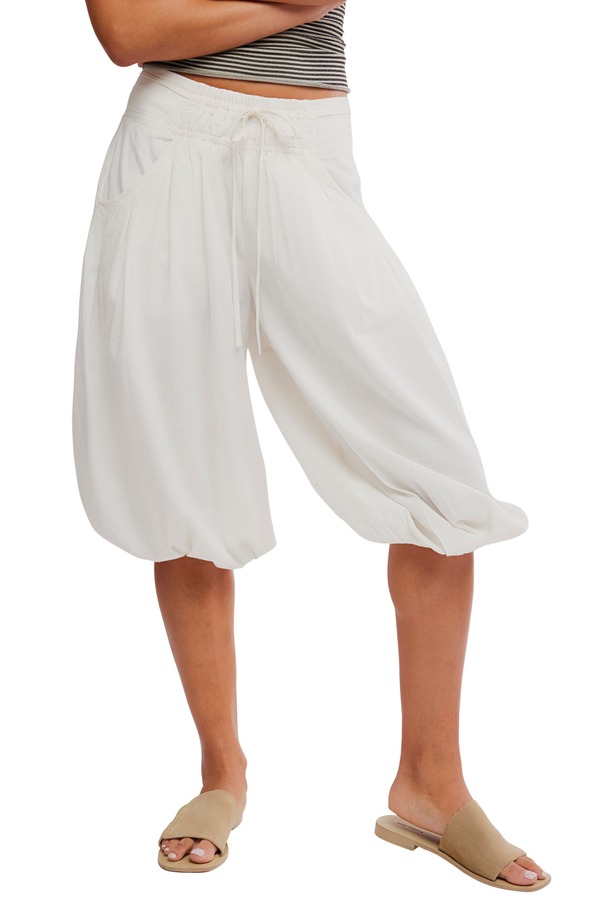 フリーピープル レディース ボトムス レギンス ズボン下 綿織物 Free People Calle Bubble Crop Cotton Blend Pants Tofu