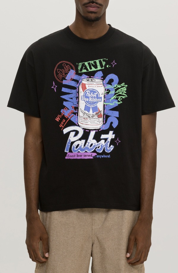 マウイアンドサン メンズ トップス ティーシャツ グラフィック Maui \u0026 Sons x Pabst Blue Ribbon Graffiti Graphic T-Shirt Black 黒いこと