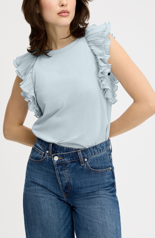 サムエデルマン レディース トップス シャツ プリーツ フリル Sam Edelman Pleated Ruffle Sleeve Top Soft Blue ブルー｜ReVida 店