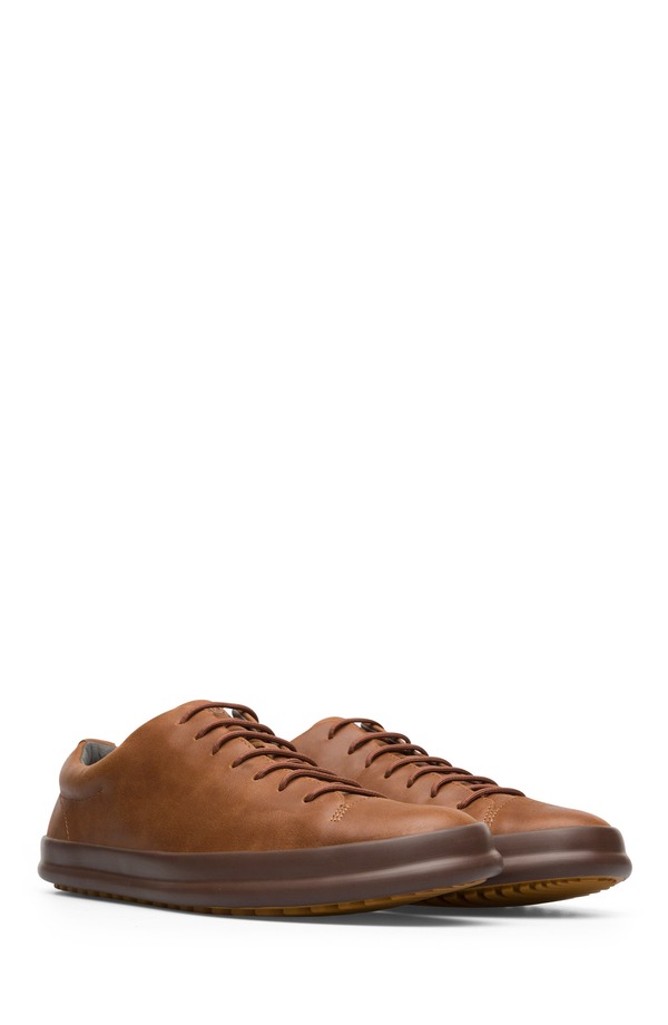 カンペール メンズ シューズ スニーカー なめし革 Camper Chasis Leather Sneaker Medium Bro