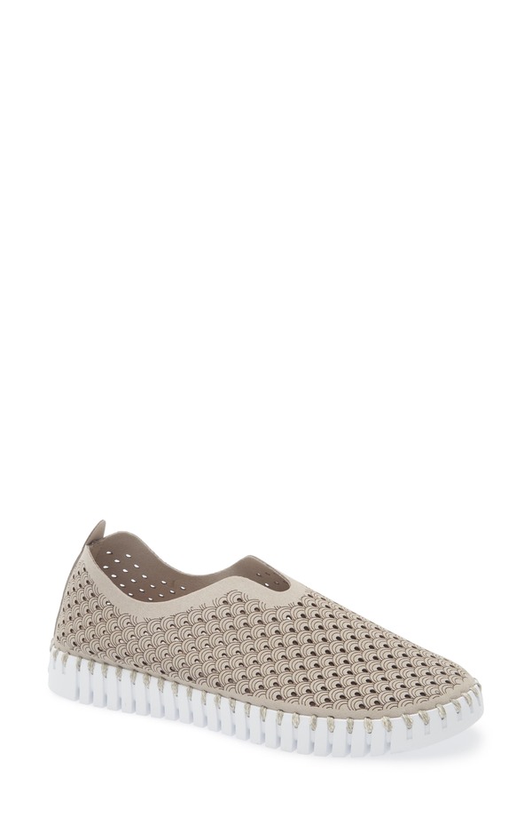 イルセヤコブセン レディース シューズ スニーカー Ilse Jacobsen Tulip 139 Perforated Slip-On Sneaker Atmosphere