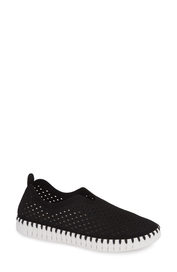 イルセヤコブセン レディース シューズ スニーカー Ilse Jacobsen Tulip 139 Perforated Slip-On Sneaker Black/ White 白いこと