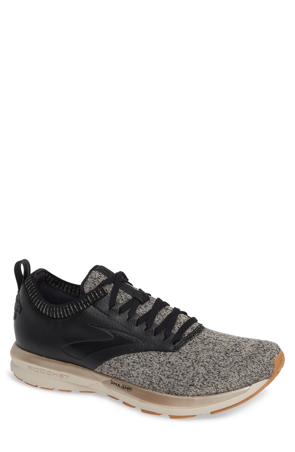 ブルックス メンズ シューズ スニーカー Brooks Ricochet LE Running Shoe Black/ Tan 黒いこと