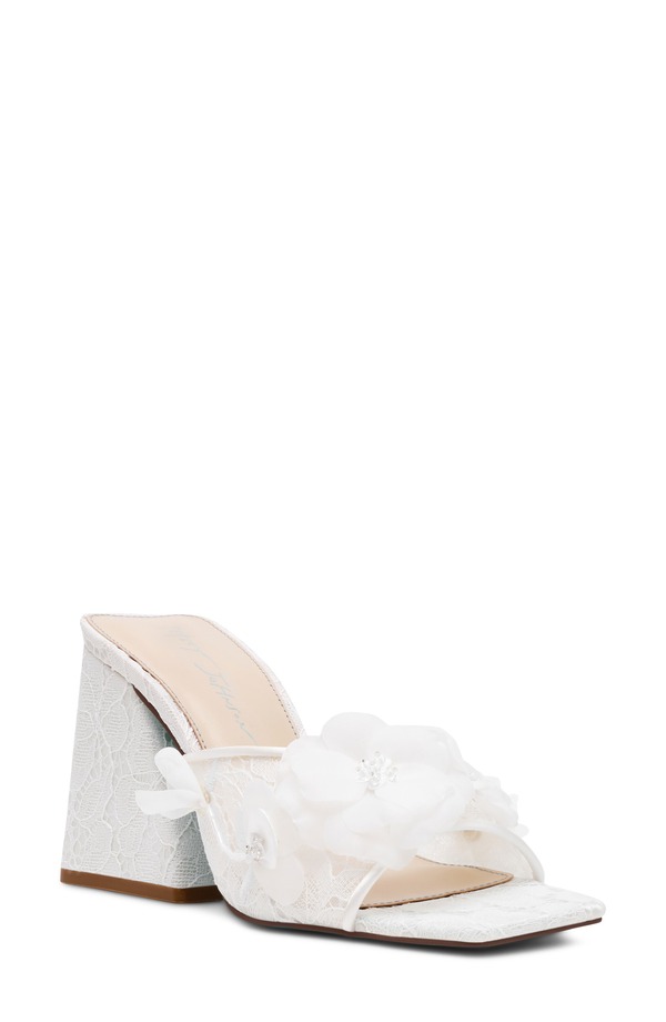 ベッツィジョンソン レディース シューズ パンプス サンダル Betsey Johnson Heath Slide Sandal Ivory 象牙色
