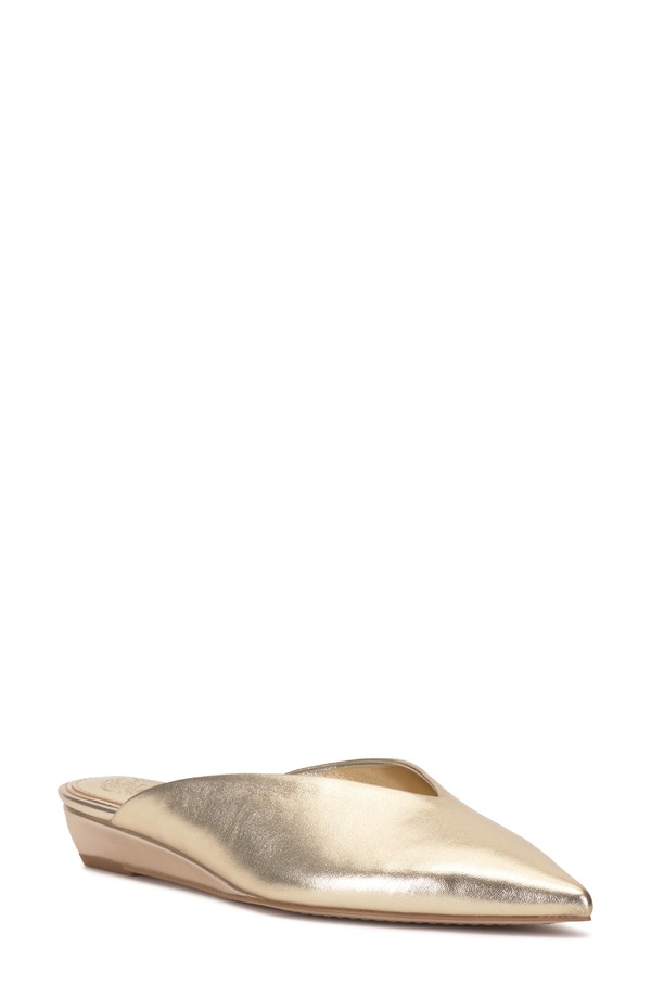 ヴィンスカムート レディース シューズ 踵 Vince Camuto Vinia Pointed Toe Wedge Mulegyptian Gol