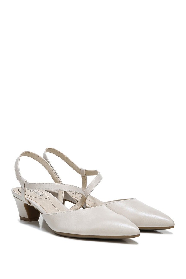 ライフストライド レディース シューズ パンプス ミニ LifeStride Minimalist Pointed Toe Pump Almond｜ReVida 店