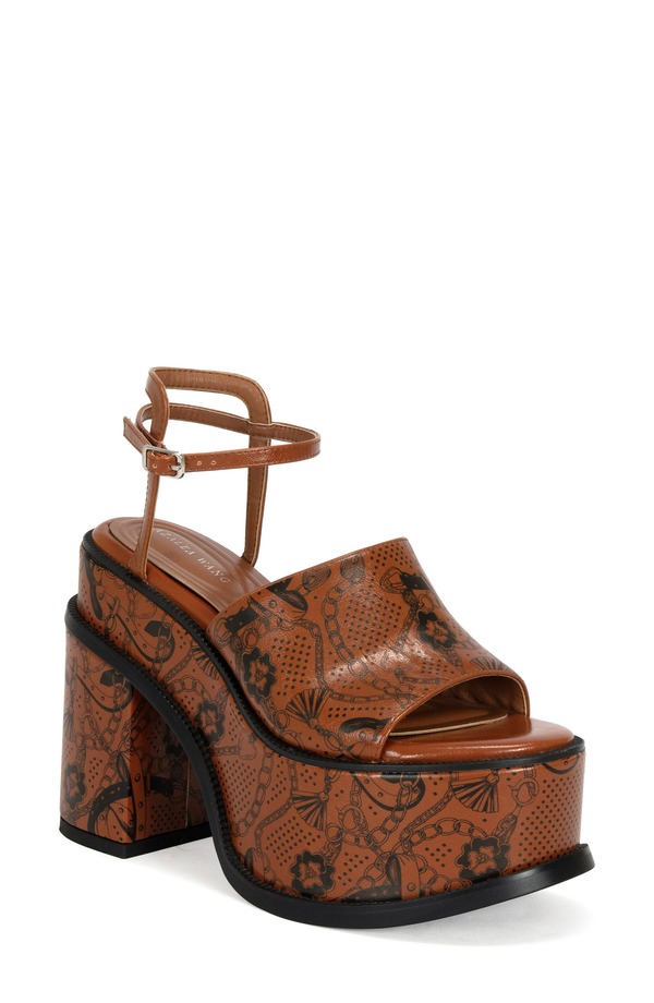 アザレア 一 レディース シューズ 踵 サンダル AZALEA WANG Anthelmine Sandal Cognac