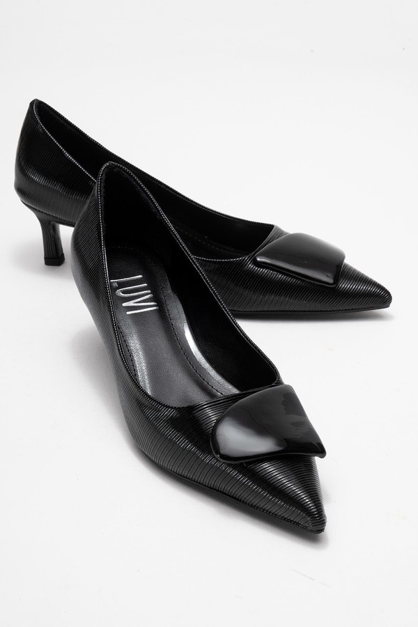 プロローグシューズ レディース パンプス Prologue Shoes Briana Buckle Pointed Toe Pump Black ブラック｜ReVida 店