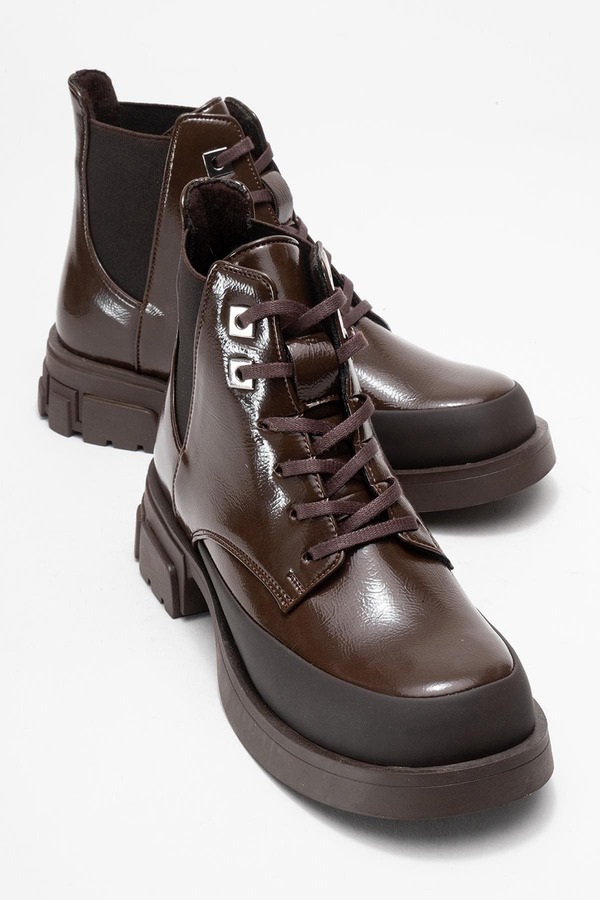 プロローグシューズ レディース ブーツ・レインブーツ Prologue Shoes Challo Combat Boot Brown Patent Faux Leather ブラウン｜ReVida 店 31,720円