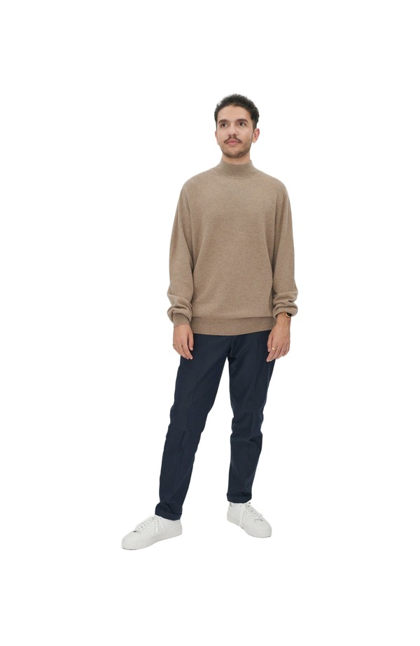 ゴビ カシミヤ メンズ アウター パーカー・スウェット モックネック セーター Gobi Cashmeressential Mock Neck Cashmere Sweater Taupe トープ｜ReVida 店