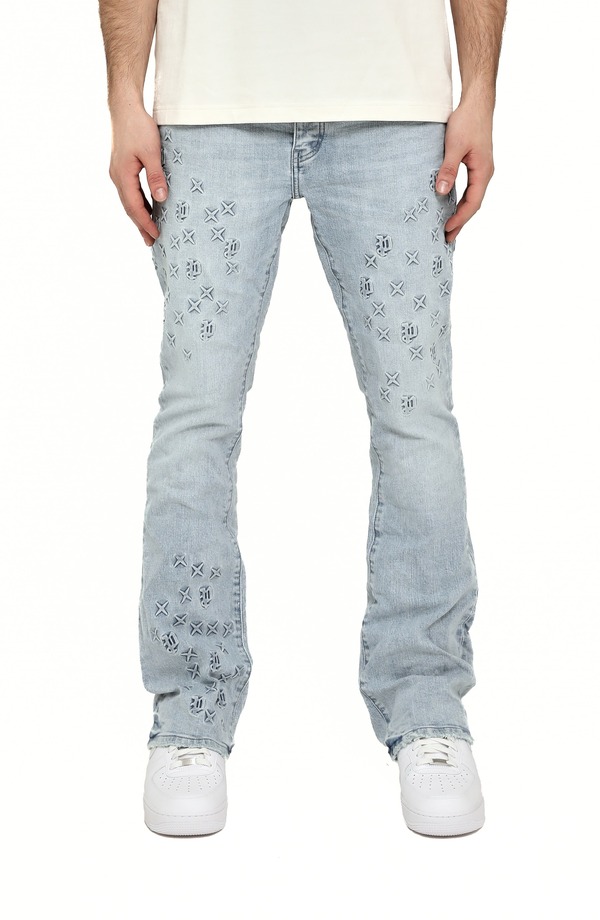 パープルブランド メンズ ボトムス デニムパンツ ジーンズ PURPLE BRAND P004 Monogram Embossed Slim Flare Jeans Light Indigo インディゴ｜ReVida 店