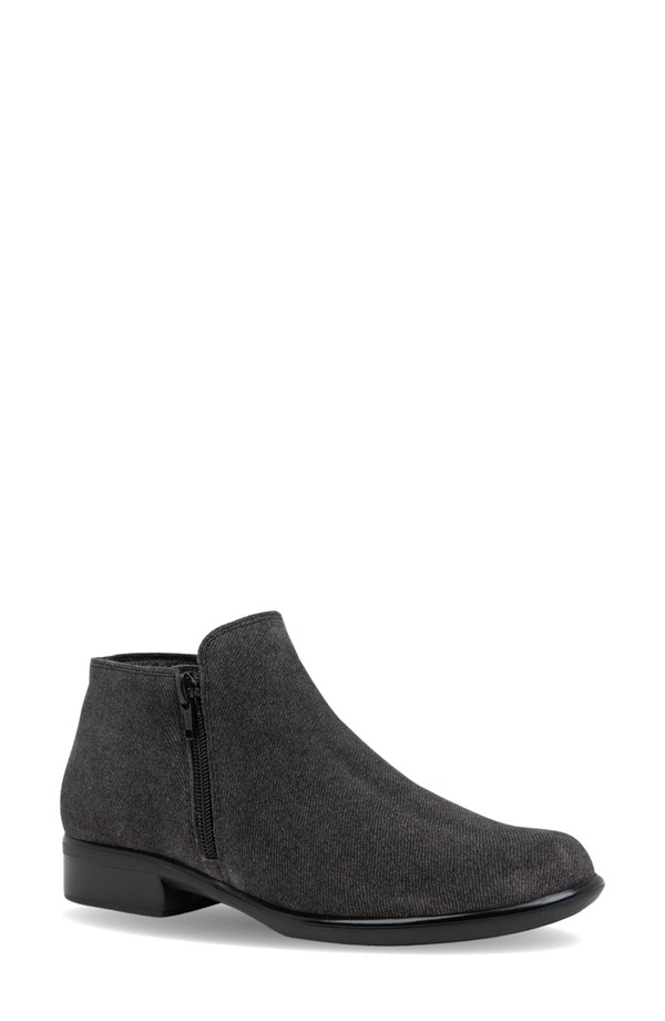 ナオト レディース シューズ ブーツ・レインブーツ Naot 'Helm' Bootie (Women) BLACK EMBOSSED ブラック｜ReVida 店 68,800円