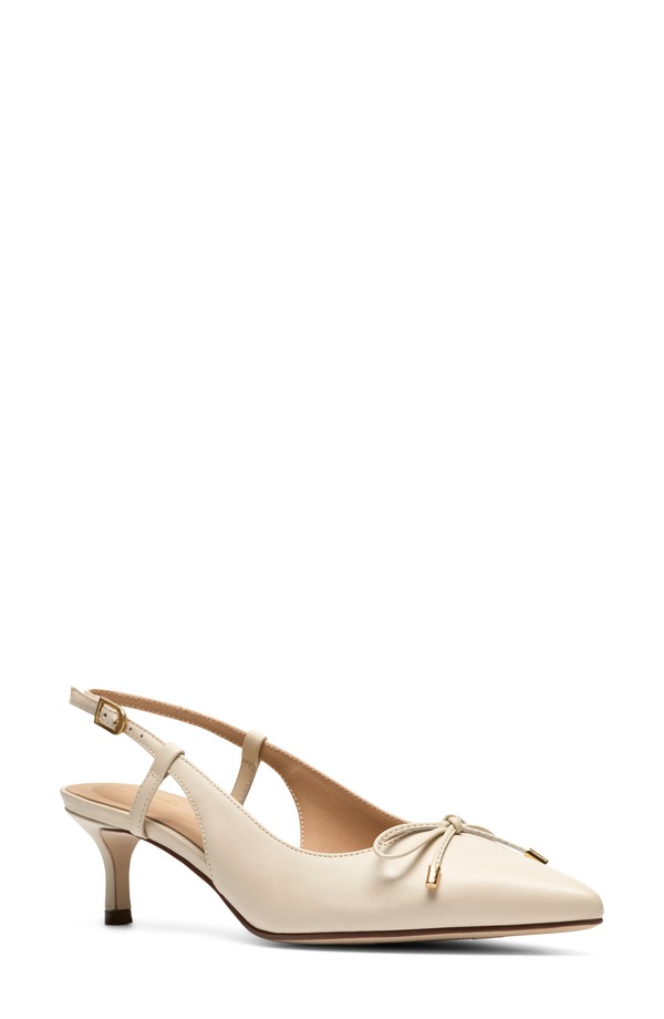 クラークス レディース シューズ ヒール Clarks Zarey Bow Pointed Toe Slingback Pump CREAM LEATHER クリーム|ReVida 店