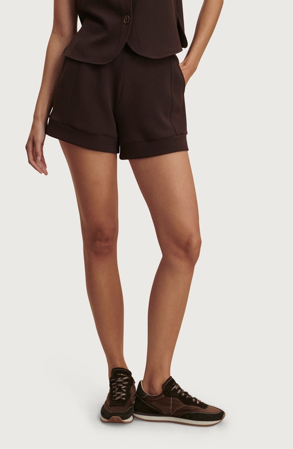 バーレイ レディース ボトムス ハーフパンツ・ショーツ ハイウエスト ショートパンツ Varley Atrium High Waist Shorts COFFEE BEAN コーヒー｜ReVida 店