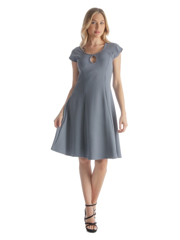 24 セブンコンフォート レディース トップス ワンピース Vネック ノースリーブ マキシ 24seven Comfort Apparel V-Neck Sleeveless Maxi Dress with Belt Grey グレー｜ReVida 店