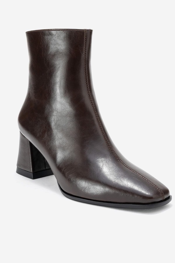 プロローグシューズ レディース ブーツ・レインブーツ ヒール Prologue Shoes Arven Block Heel Boot (Women) Brown Faux Leather ブラウン|ReVida 店