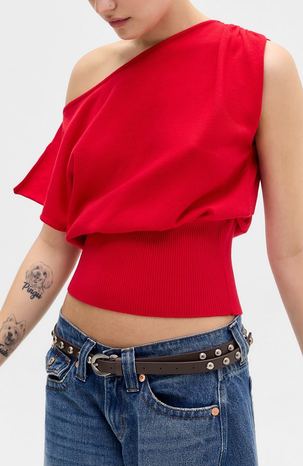 アーバンアウトフィッターズ レディース トップス シャツ ニット BDG Urban Outfitters Bailey Boat Necknit Crop Top RED レッド｜ReVida 店