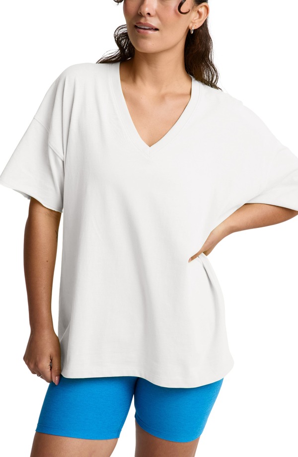 ビヨンドヨガ レディース トップス Tシャツ Vネック ニット Beyond Yoga SoftKnit Better Than Ever Oversize V-Neck T-Shirt CRISP WHITE ホワイト｜ReVida 店
