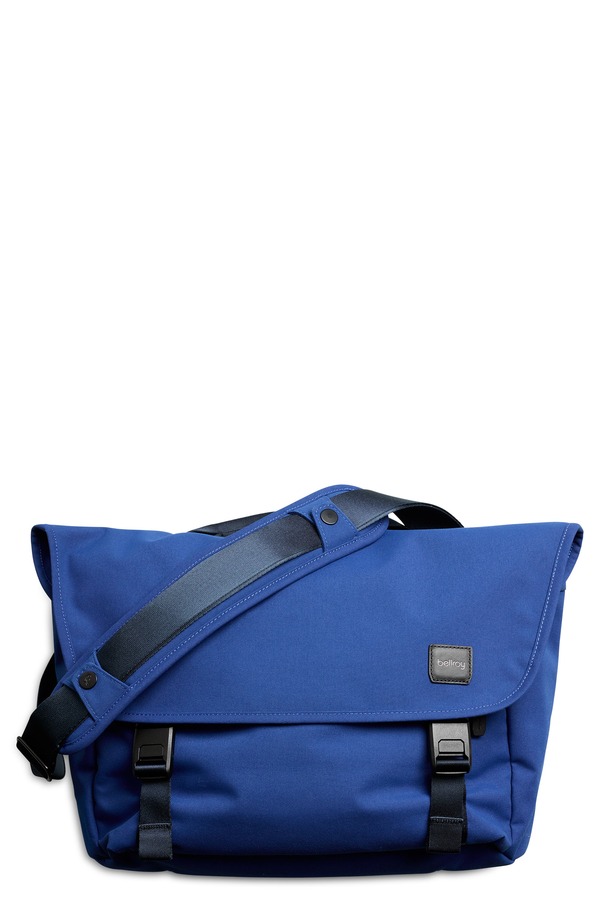 ベルロイ レディース バッグ Bellroy Classic Messenger Bag INDIGO インディゴ｜ReVida 店