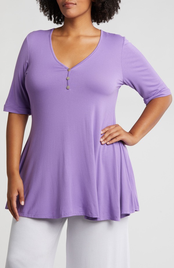 24 セブンコンフォート レディース トップス シャツ プラスサイズ 24seven Comfort Apparel Three-Button Tunic (Plus) LILAC ライラック|ReVida 店