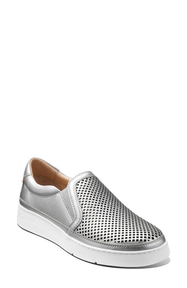 サミュエルフドバード レディース シューズ スニーカー Samuel Hubbard Featherlight Laguna Slip-On Sneaker - Extra Wide Width Available Silver Leather シルバー｜ReVida 店 37,570円