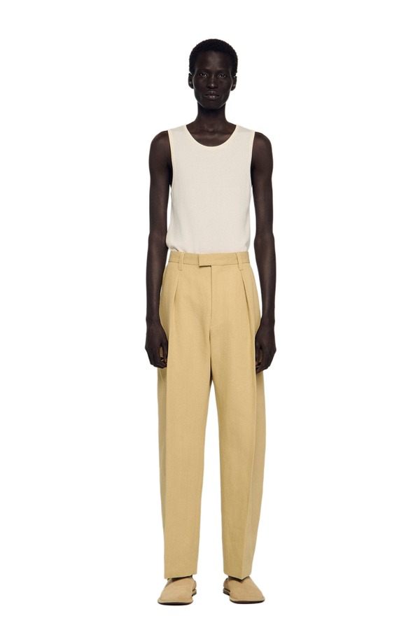 サンドロ メンズ ボトムス カジュアルパンツ プリーツ コットン リネン SANDRO Wide pleated cotton-linen trousers Beige ベージュ|ReVida 店