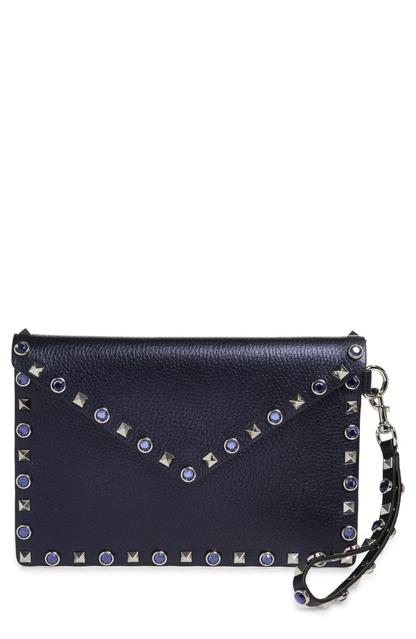ヴァレンティノ レディース バッグ レザー Valentino Garavani Medium Rockstud Flat Leather Wristlet Envelope Pouch NAVY ネイビー｜ReVida 店