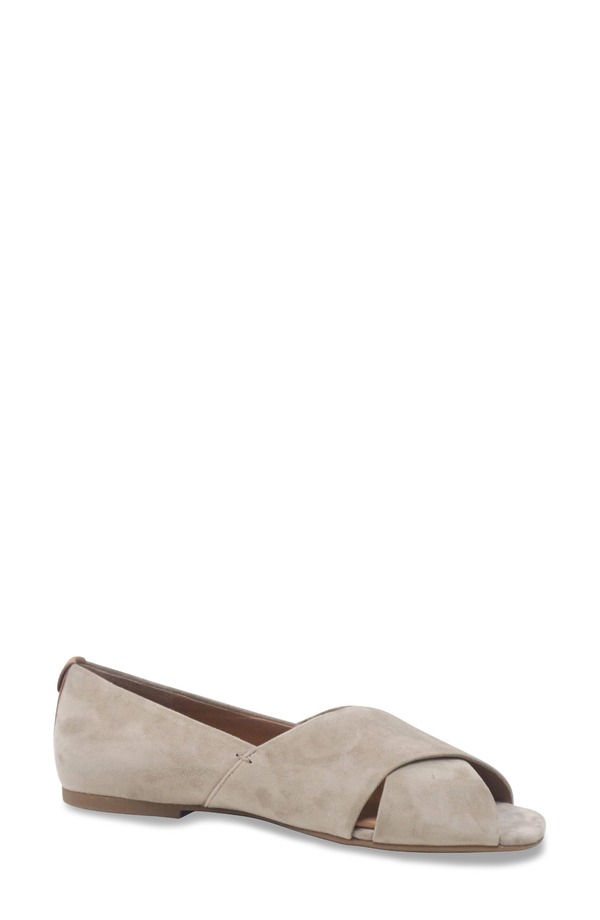 ジェントルソウルズ レディース シューズ パンプス Gentle Souls Whoebe Flat Mushroom Suede