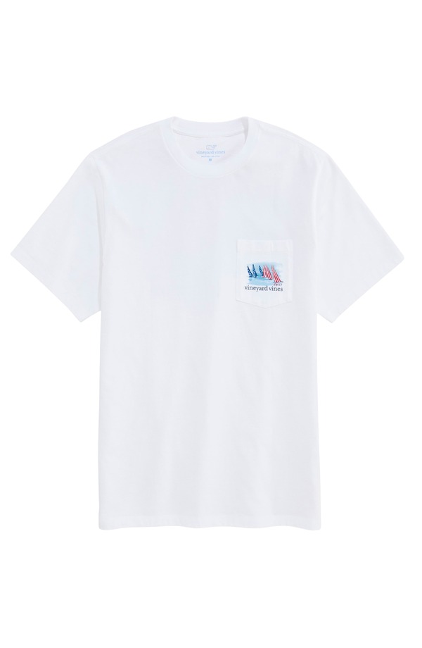 ヴァインヤードヴァインズ メンズ トップス Tシャツ グラフィック vineyard vines Race to the US Graphic Pocket-shirt WHITE CAP ホワイト｜ReVida 店