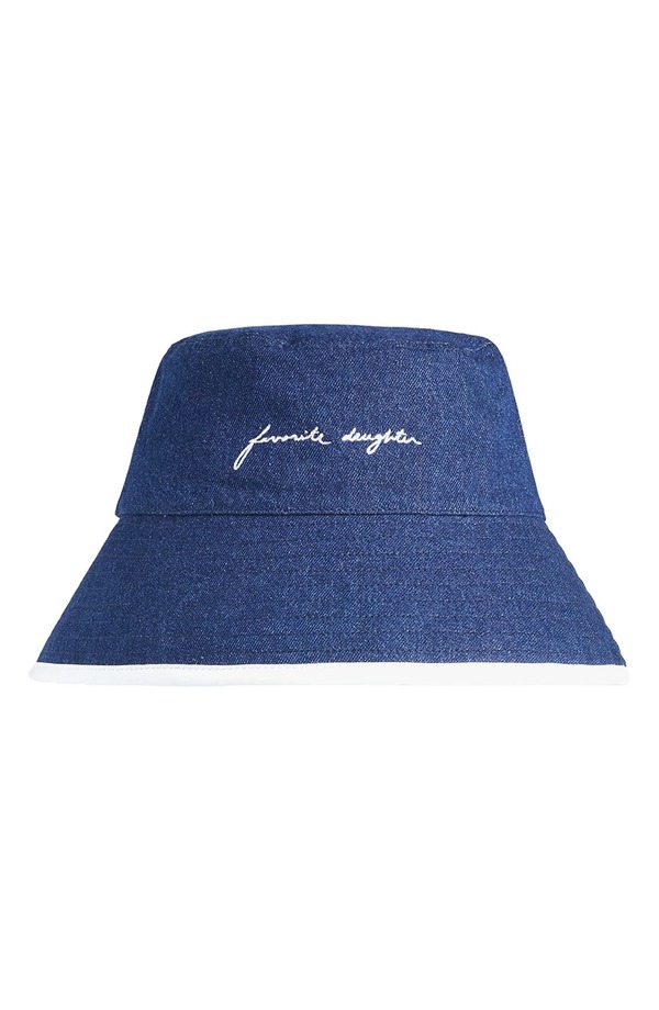 フェイバリット ドーター レディース アクセサリー 帽子 コントラスト コットン デニム Favorite Daughter Contrast Binding Cotton Denim Bucket Hat DARK WASH デニム|ReVida 店