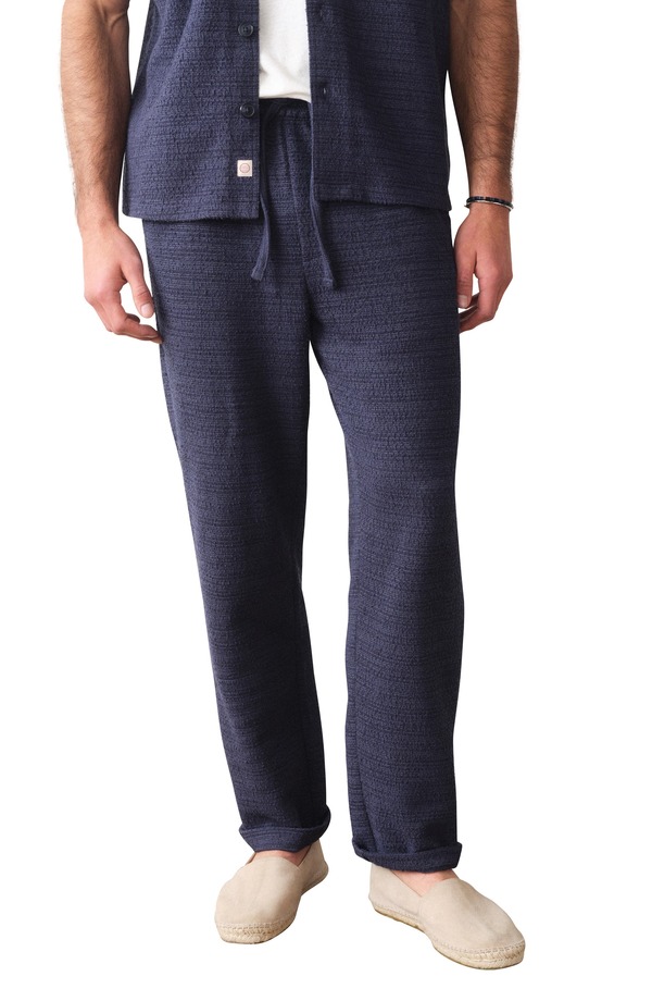 マリーン レイヤー メンズ ボトムス カジュアルパンツ コットン Marine Layer Hugo Cotton Boucl Drawstring Pants NAVY ネイビー｜ReVida 店