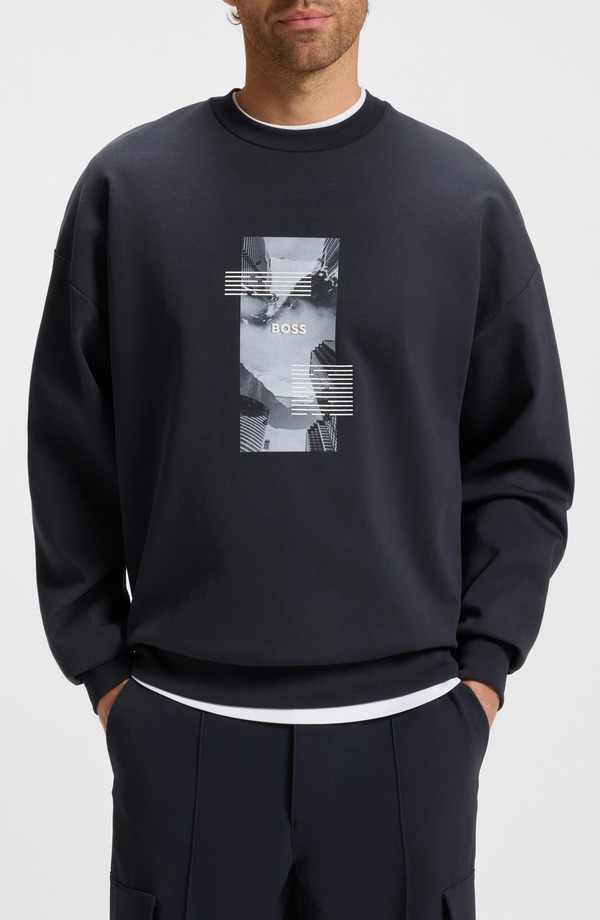 ボス メンズ アウター パーカー・スウェット クルーネック シャツ グラフィック BOSStenson Zone Graphicrewneck Sweatshirt Dark Blue ブルー|ReVida 店
