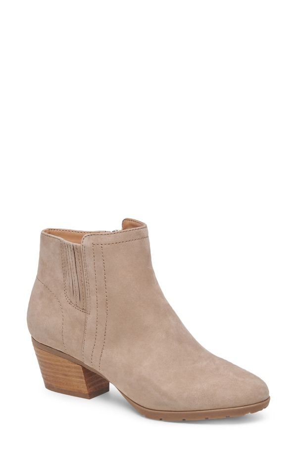 金髪 レディース シューズ ブーツ・レインブーツ スエードクロス Blondo Valli Waterproof Suede Bootie Sand Nubuck 砂子