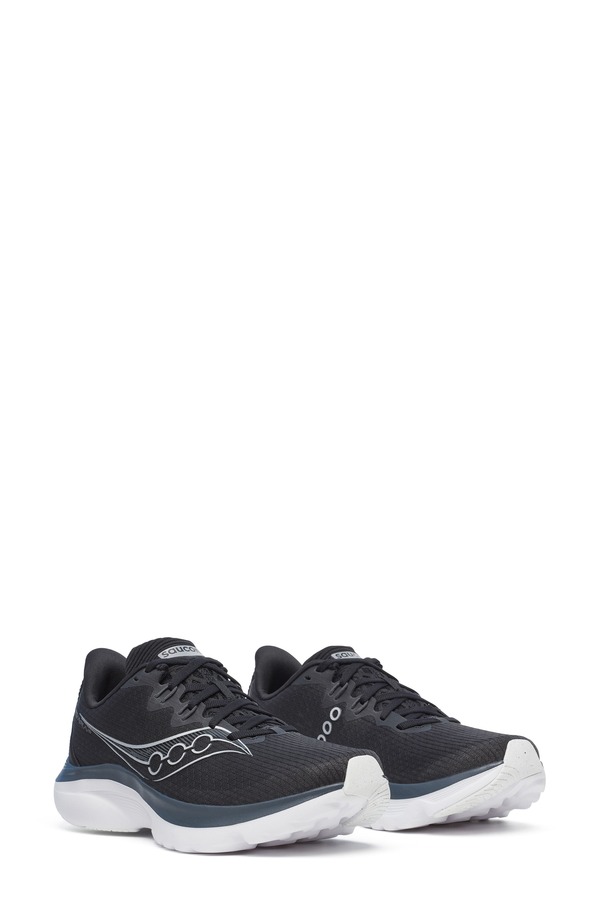サッカニー レディース シューズ スニーカー Saucony Kinvara Running Shoe Black/ White ホワイト｜ReVida 店