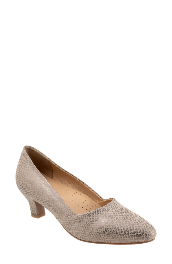 トロッターズ レディース シューズ ヒール Trotters Kylie Kitten Heel Pump Champagne Snake シャンパン