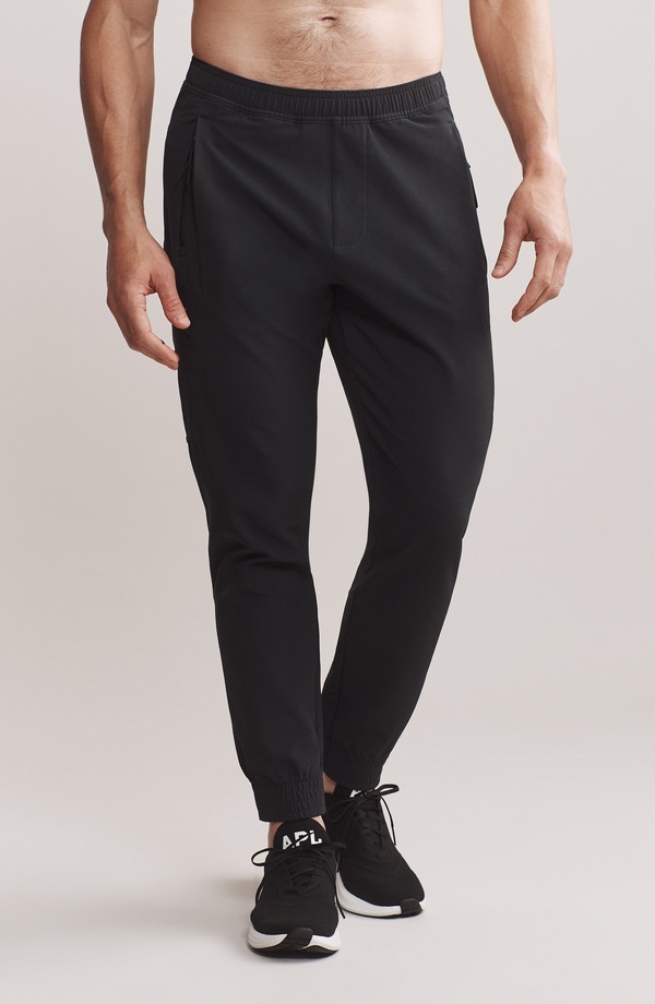 ローヌ メンズ ボトムス カジュアルパンツ ジョガーパンツ Rhone Altitude Cargo Joggers Black ブラック