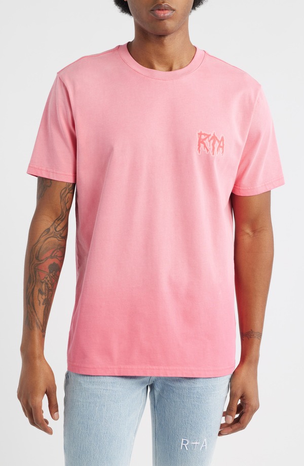 アールティーエー メンズ トップス ティーシャツ ロゴタイプ グラフィック RtA Liam Pink Cyber Metalogo Graphic T-Shirt Pink Cyber Metal さくら色 トップス-メンズファッション-Tシャツ・カットソー
