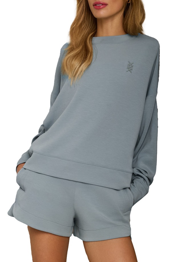 ローヌ レディース アウター パーカー・スウェット クルーネック シャツ Rhone DreamGlow Crewneck Sweatshirt Deep Sage Gray グレー｜ReVida 店 17,026円