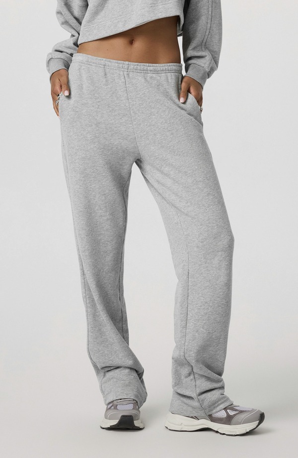 ビュオーリ レディース ボトムス カジュアルパンツ ストレート スウェットパンツ Vuori Sedona Straight Leg Sweatpants Light Heather Grey グレー