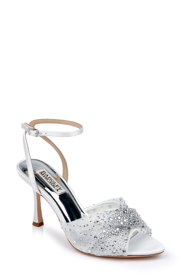 バッドグレイミッシカ レディース シューズ 踵 サンダル アンクル Badgley Mischka Collection Cameryn Embellished Ankle Strap Sandal Soft White 白いこと