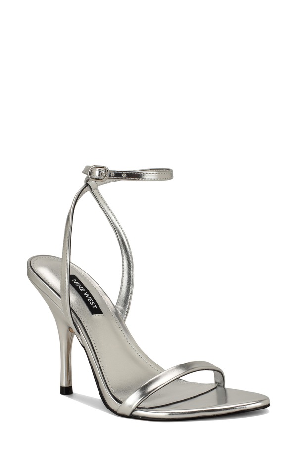 ナインウェスト レディース シューズ 踵 サンダル アンクル Nine West Villo Ankle Strap Sandal Silver しろがね色