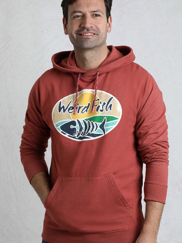 ウィアードフィッシュ メンズ アウター パーカー・スウェット グラフィック Weird Fish Bryant Graphic Popover Hoodie Pinot Red レッド