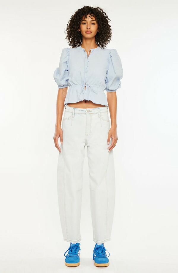 カンクン レディース ボトムス デニムパンツ ジーンズ KanCan Yolanda Low Slung Horseshoe Jeans Light Wash