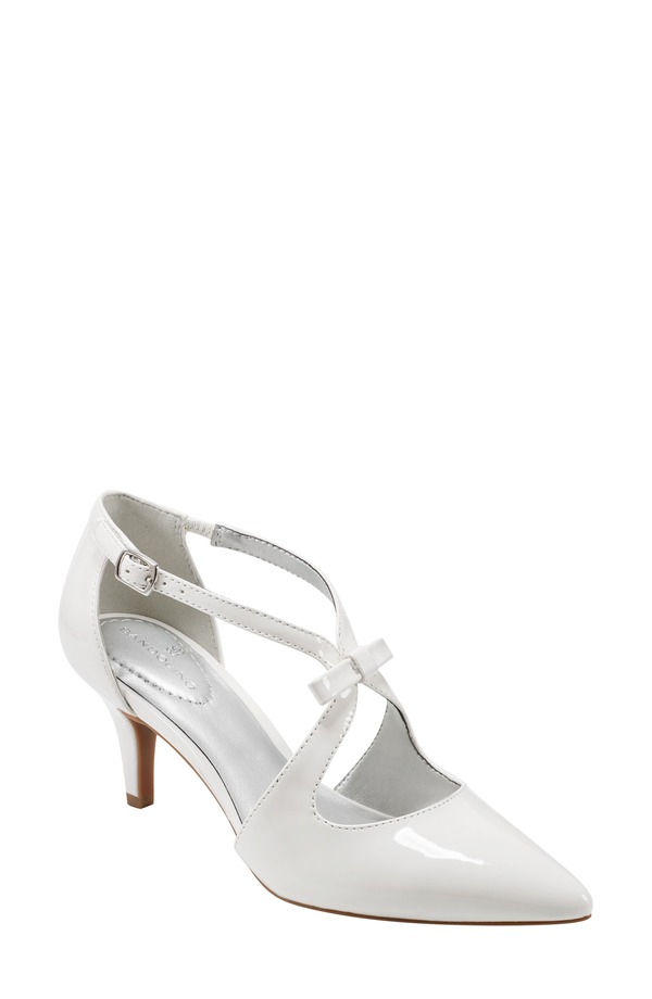 バンドリーノ レディース シューズ ヒール Bandolino Zeffer Kitten Heel Pump Ivory Patent アイボリー|ReVida 店