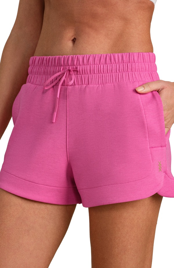 ローヌ レディース ボトムス ハーフパンツ・ショーツ ショートパンツ Rhone DreamGlow Shorts Pink Rose ピンク|ReVida 店