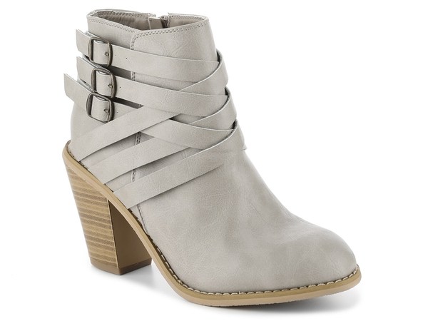 ジュルネ 寄せあわせ レディース シューズ ブーツ・レインブーツ Journee Collection Strap Bootie Stone 石ころ ブーツ-その他